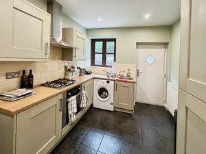 Kitchen- click for photo gallery